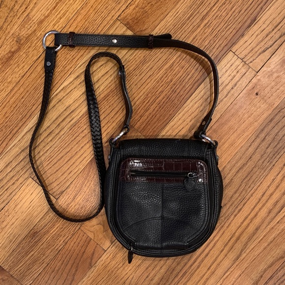 Brighton Mission Bay Flap Saddle Bag in black and brown two tone leather finish - Picture 2 of 9